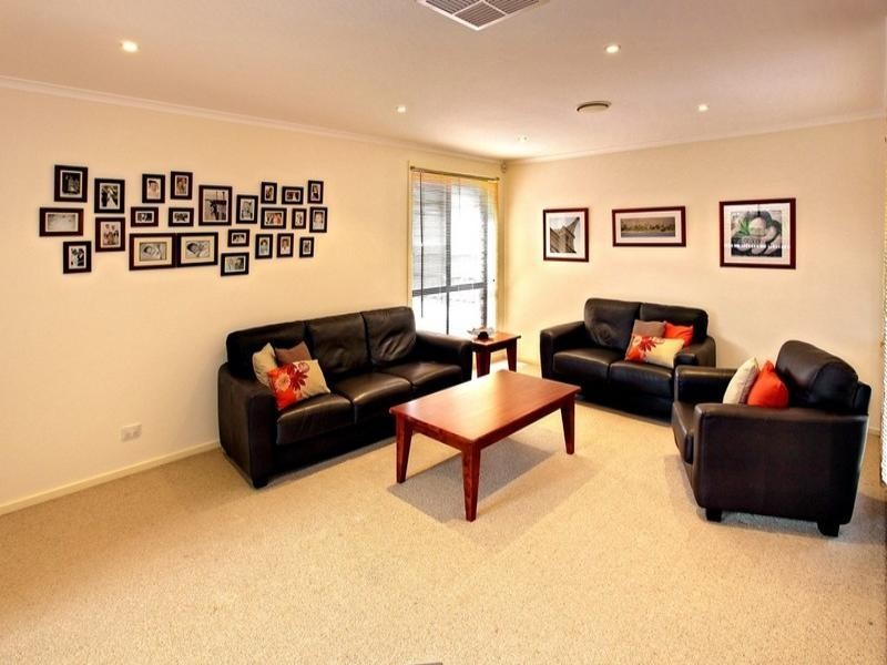 46 Sommers Drive, Altona Meadows VIC 3028