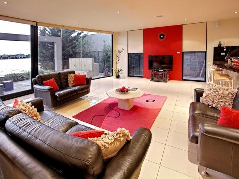 21 Heron Way, Sanctuary Lakes VIC 3030