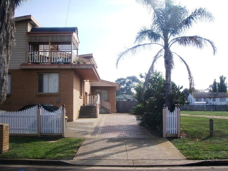 2/11 Prouse Place,, Werribee VIC 3030