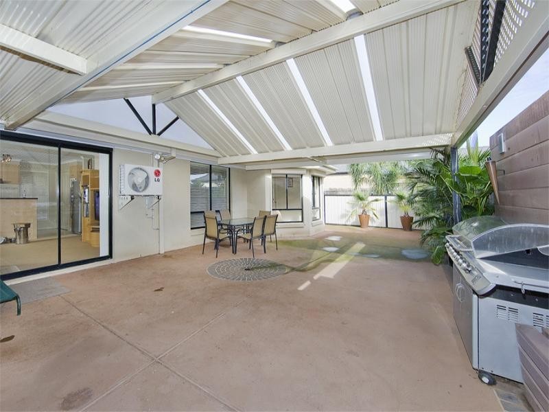 7 Feijoa Court, Werribee VIC 3030