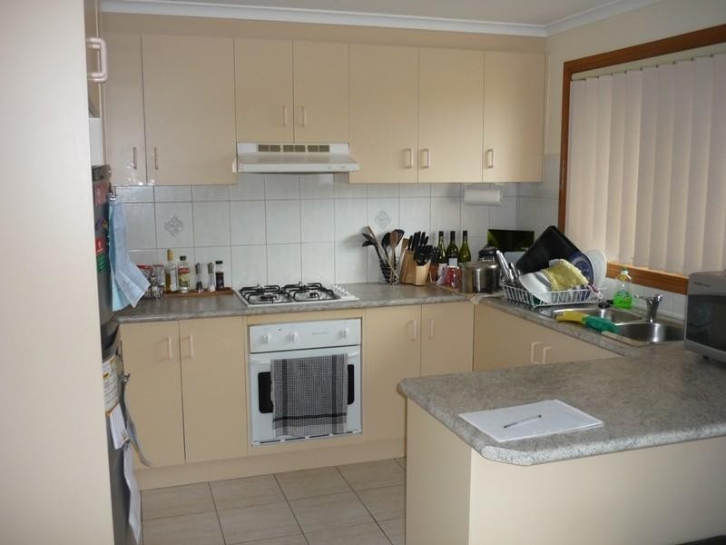 2/11 Devonport Court, Altona Meadows VIC 3028