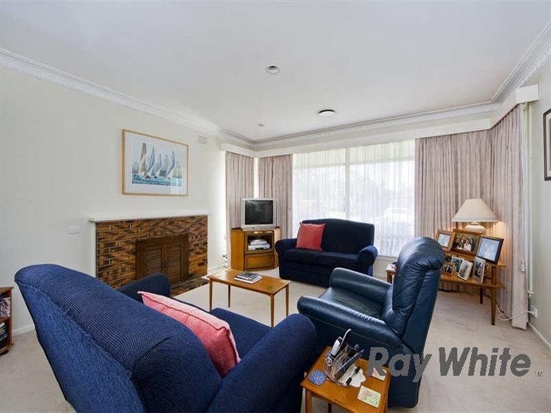 11 Fisher Court, Altona VIC 3018