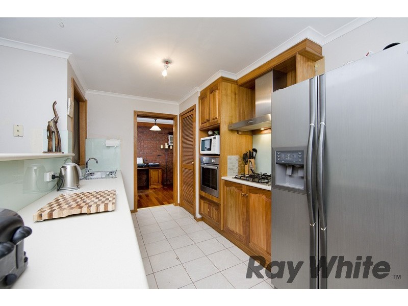 39 Wynarka Drive, Hoppers Crossing VIC 3029