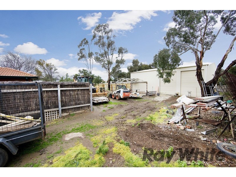 39 Wynarka Drive, Hoppers Crossing VIC 3029