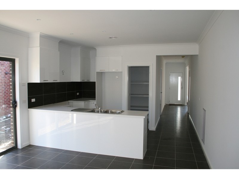 9 Dianella Street, Point Cook VIC 3030