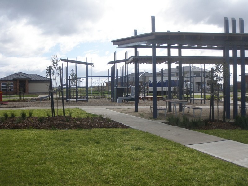 9 Dianella Street, Point Cook VIC 3030