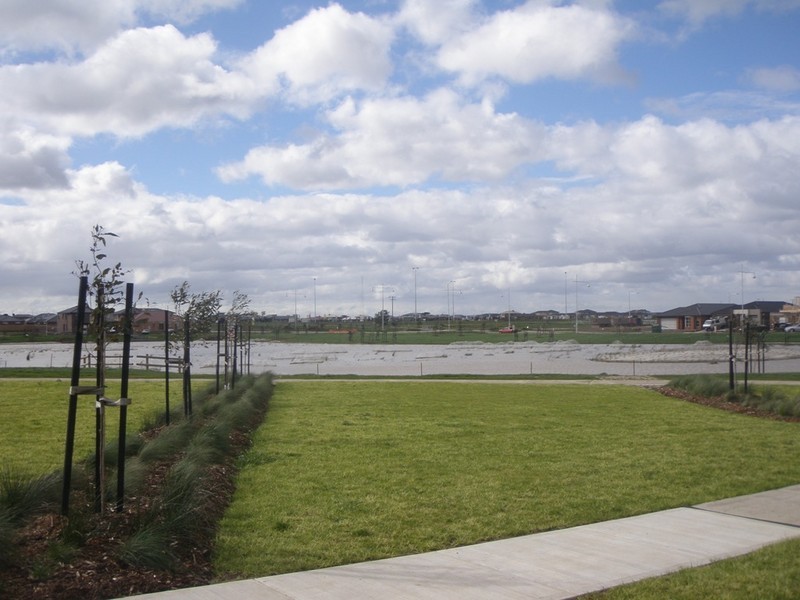 9 Dianella Street, Point Cook VIC 3030