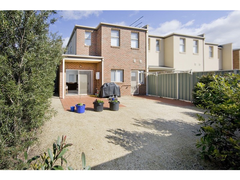 1/14 Mickelton Grove, Point Cook VIC 3030