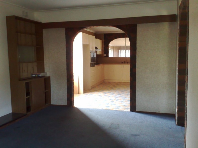 34 Moffat Street, St Albans VIC 3021