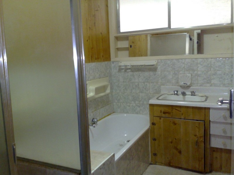 34 Moffat Street, St Albans VIC 3021