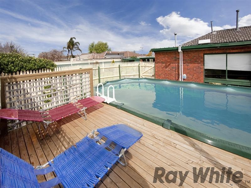 10 Feathertop Drive, Wyndham Vale VIC 3024