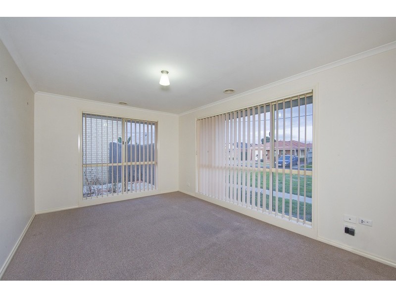 2/14 May Avenue, Altona Meadows VIC 3028