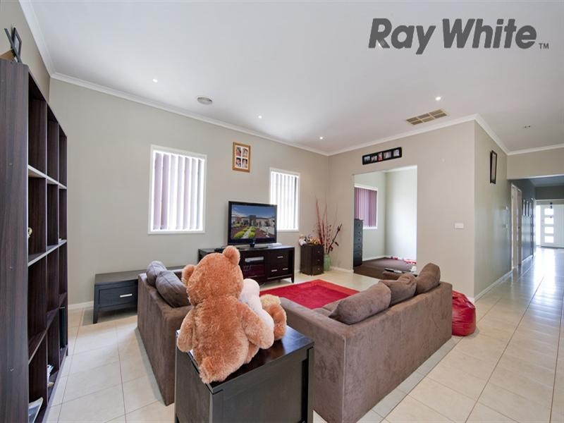 36 Rowland Drive, Point Cook VIC 3030