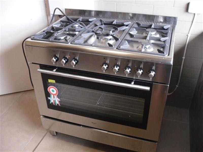 19 Cartledge Street, Laverton VIC 3028