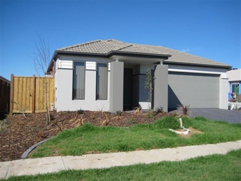 25 Tetrabine Way, Lyndhurst VIC 3975