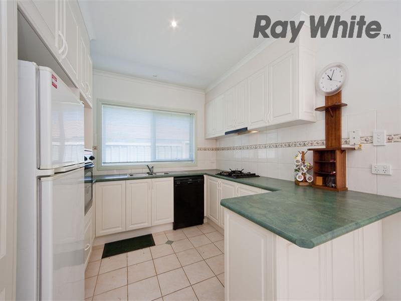10 Finchley Road, Point Cook VIC 3030