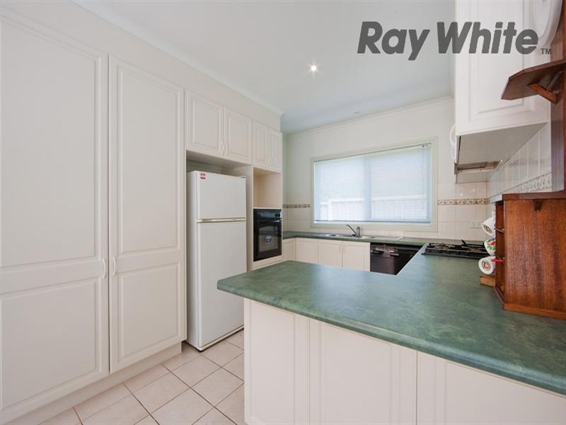 10 Finchley Road, Point Cook VIC 3030