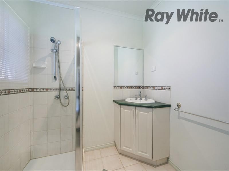 10 Finchley Road, Point Cook VIC 3030