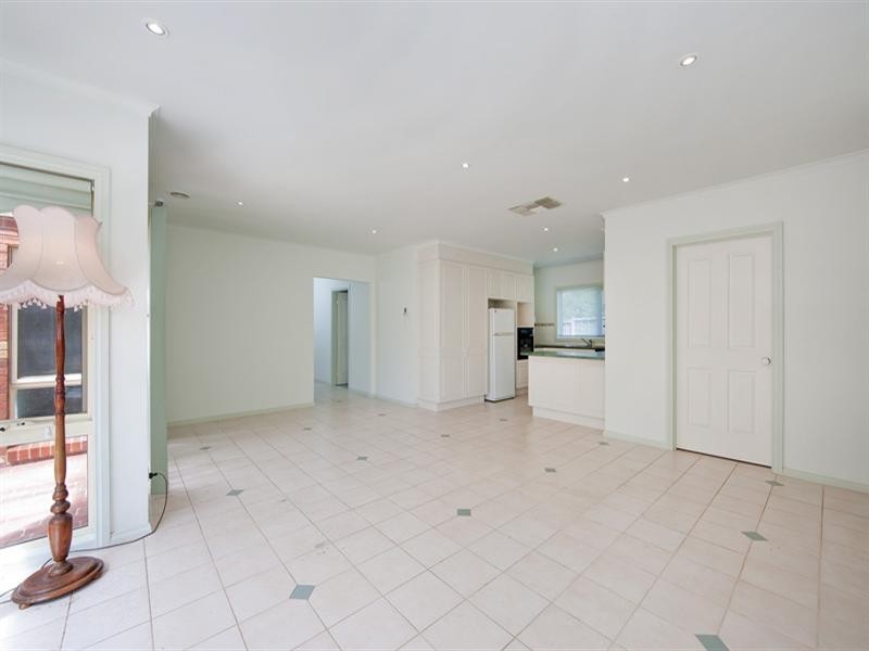 10 Finchley Road, Point Cook VIC 3030