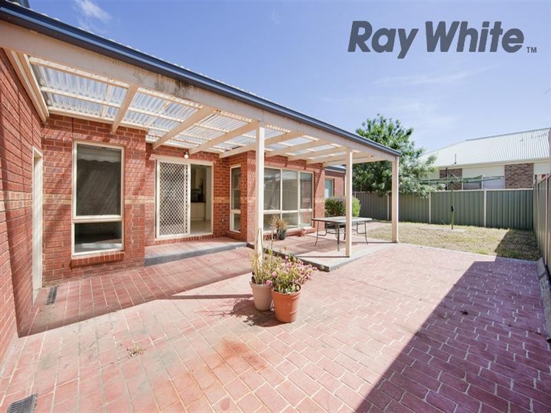 10 Finchley Road, Point Cook VIC 3030
