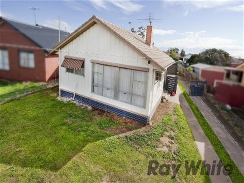 6 Julian Crescent, Werribee VIC 3030