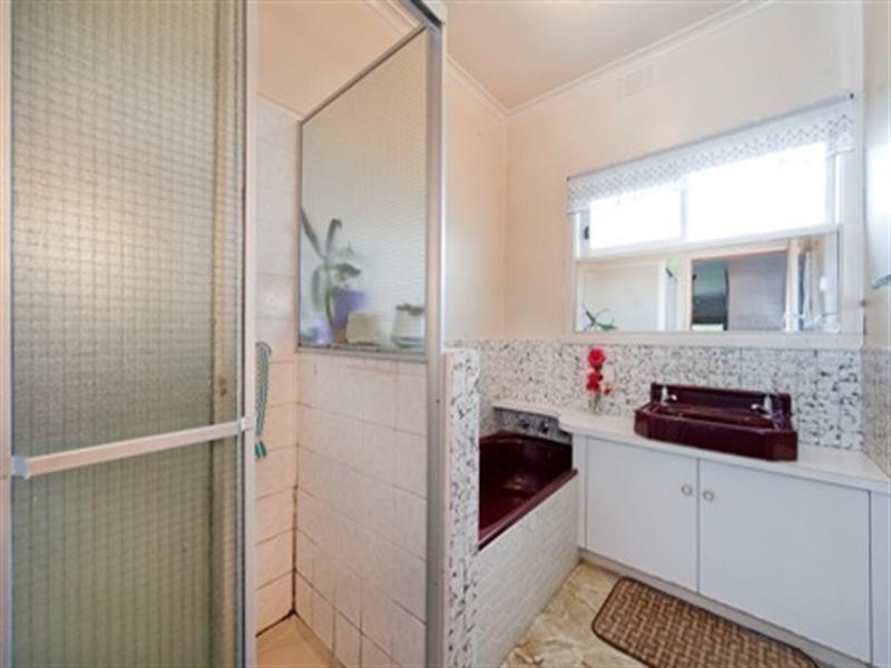 17 DONALD Street, Laverton VIC 3028