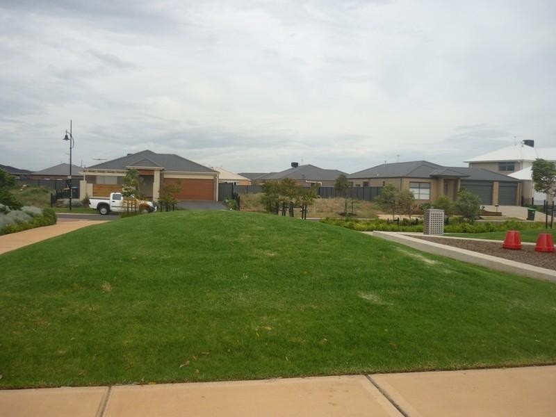 25 Breasley Parkway, Point Cook VIC 3030