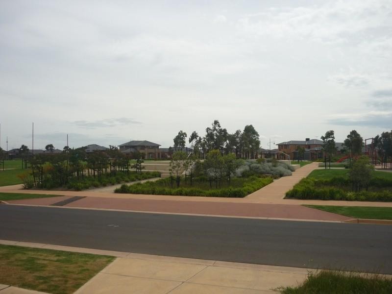 25 Breasley Parkway, Point Cook VIC 3030