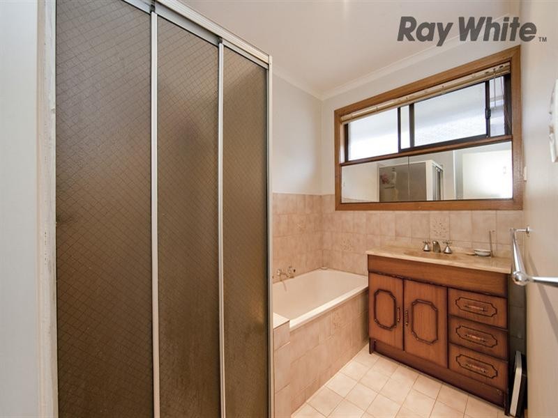 16 Shirley Street, Altona Meadows VIC 3028