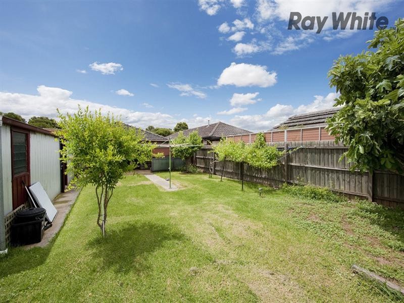 16 Shirley Street, Altona Meadows VIC 3028