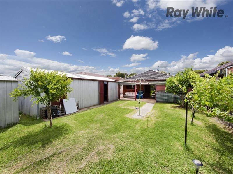 16 Shirley Street, Altona Meadows VIC 3028
