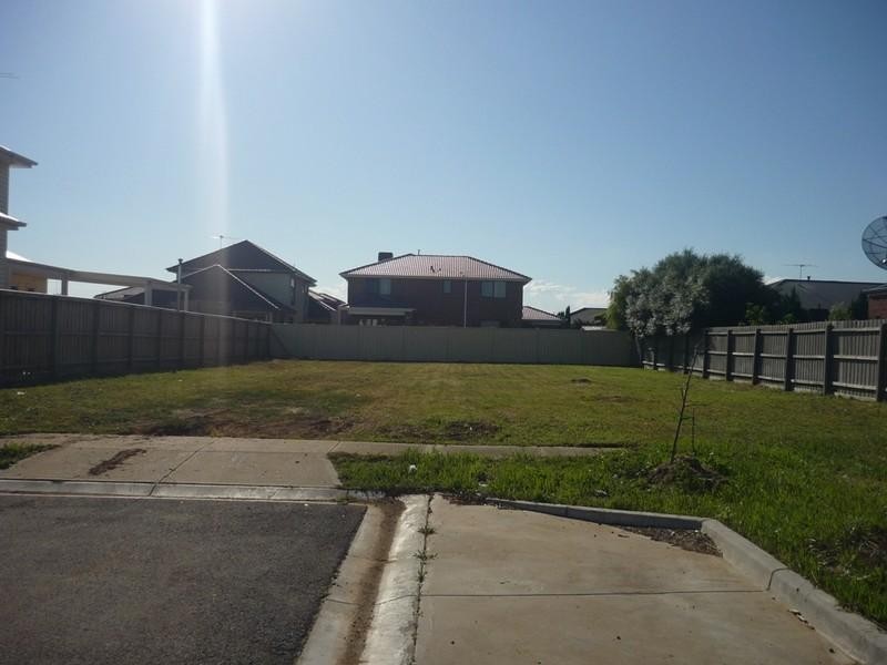 15 Findon Court, Point Cook VIC 3030