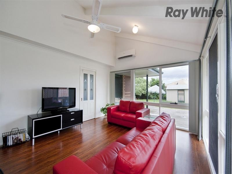 19 Hosken Street, Altona Meadows VIC 3028