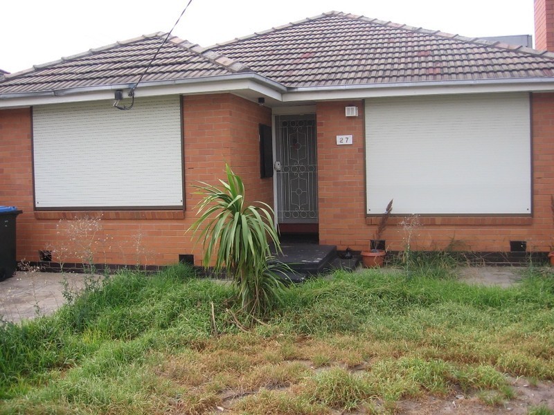 27 Triholm Avenue, Laverton VIC 3028