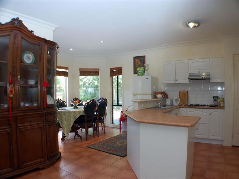 4 Berkeley Avenue, Point Cook VIC 3030