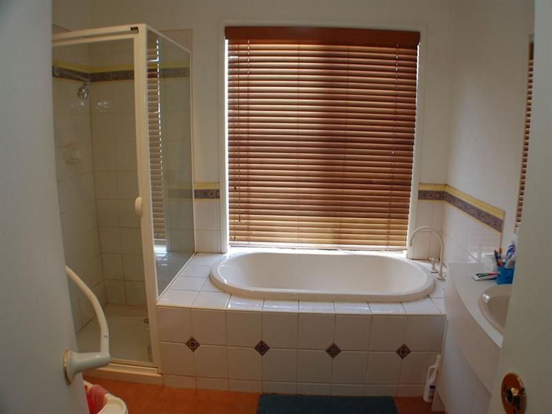 4 Berkeley Avenue, Point Cook VIC 3030