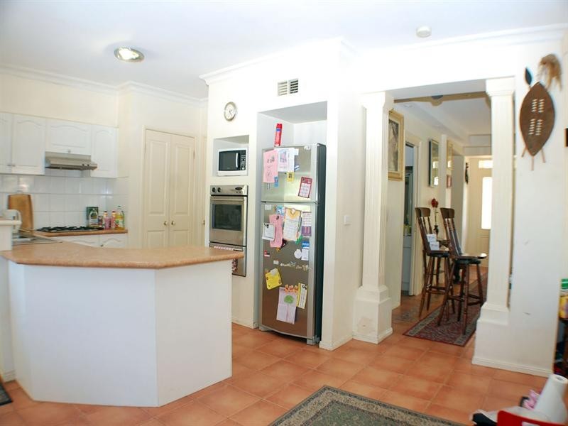 4 Berkeley Avenue, Point Cook VIC 3030