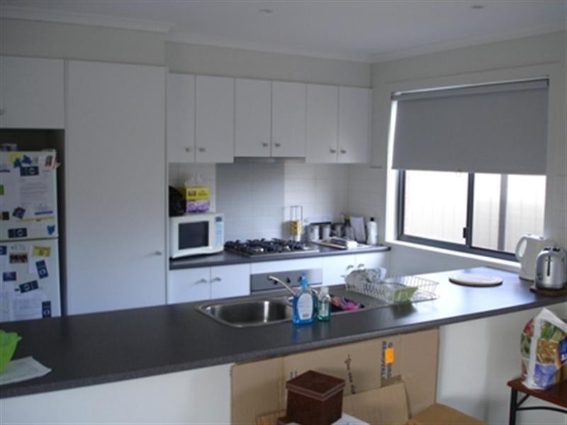 17 Lindsay Gardens, Point Cook VIC 3030