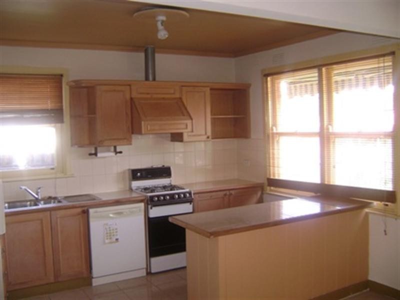 11 CHARLESWORTH Street, Laverton VIC 3028