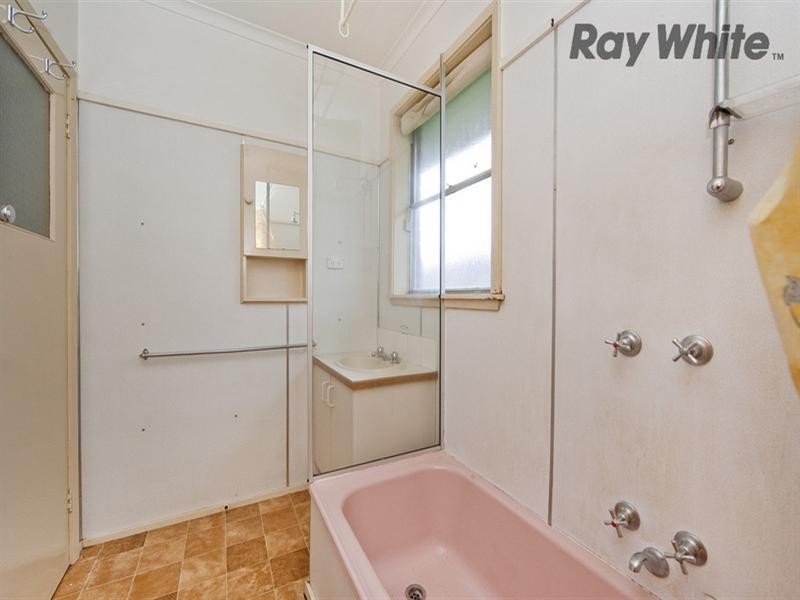 6 Cliff Street, Laverton VIC 3028