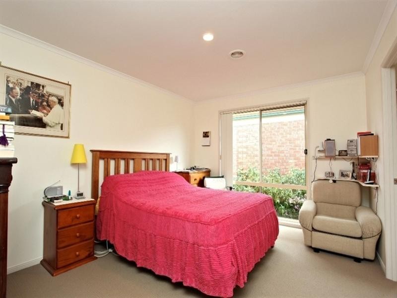 18 Dalkeith Drive, Point Cook VIC 3030