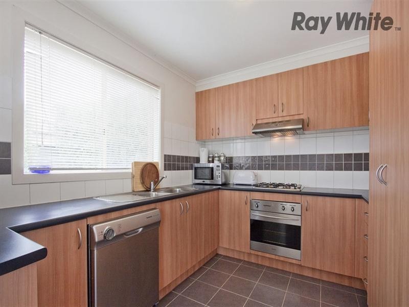 1 Brae Grove, Point Cook VIC 3030