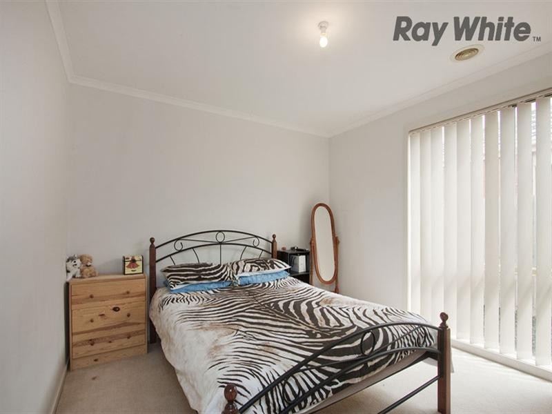 1 Brae Grove, Point Cook VIC 3030