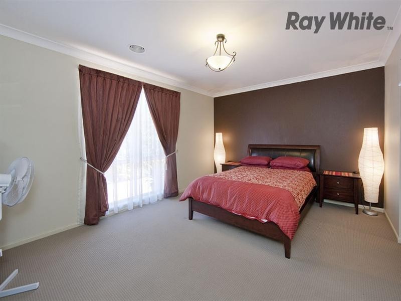 25 Moorgate Street, Point Cook VIC 3030