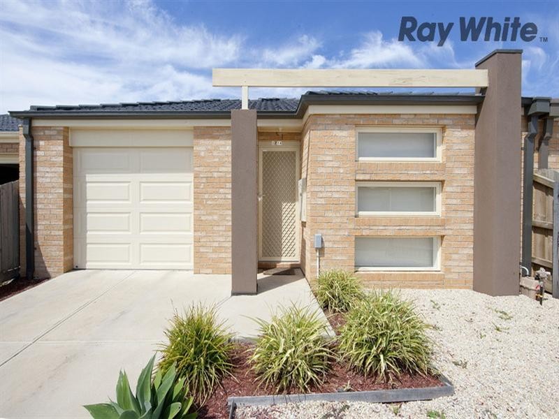 2/14 Stable Drive, Truganina VIC 3029