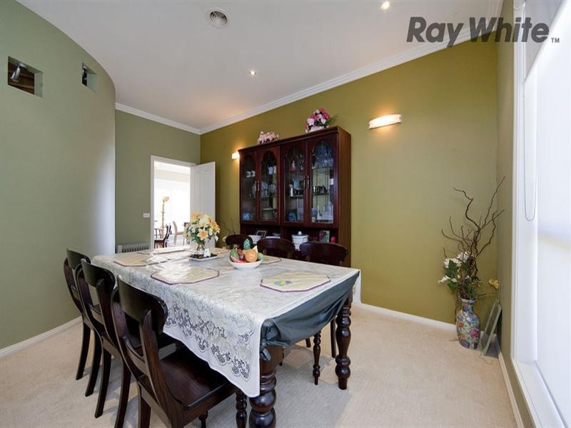 2 Beachcomber Place, Point Cook VIC 3030