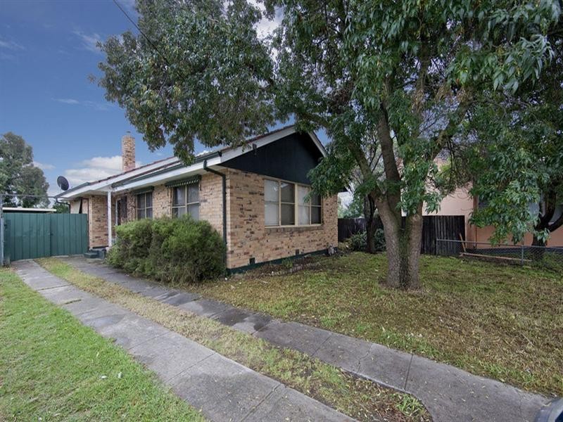 12 Allen Street, Laverton VIC 3028