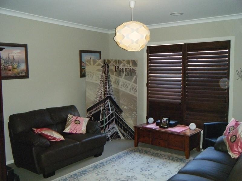 68 URBAN Drive, Williams Landing VIC 3027