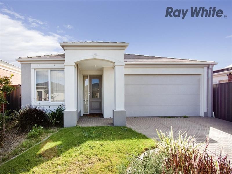 4 Hatfield Place, Deer Park VIC 3023