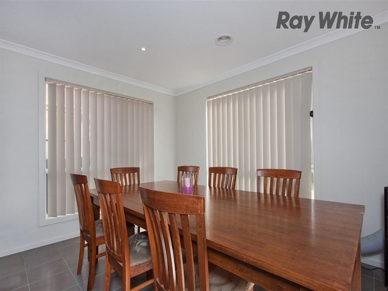 4 Hatfield Place, Deer Park VIC 3023